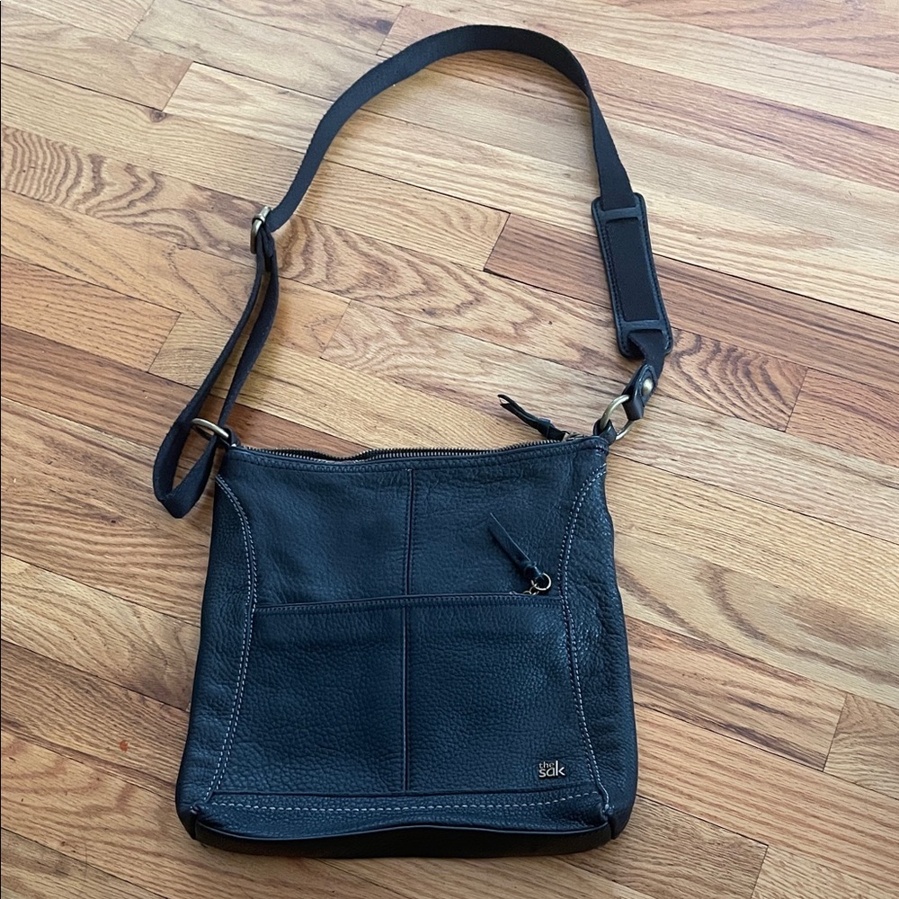 The Sak Black Leather Messenger Crossbody